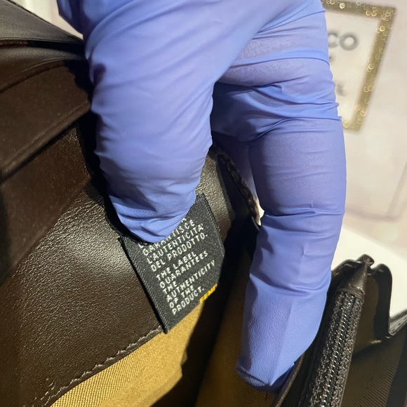 Fendi Zucca Brown with Gold Monogram bifold wallet. - Picture 9 of 14